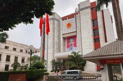 Hà Nội xem xét miễn nhiễm chức vụ Ủy viên UBND đối với 11 giám đốc sở, ngành
