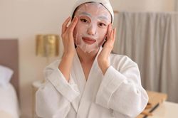 Đắp mặt nạ bị dị ứng: 6 bước xử lý đúng cách để da nhanh phục hồi