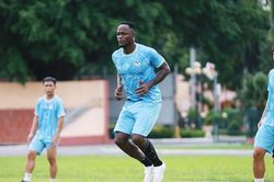 Trẻ H&agrave; Nội về Th&aacute;i Nguy&ecirc;n FC: Cơ hội mới hay lặp lại v&ograve;ng xo&aacute;y 'đầu tư rồi r&uacute;t lui'?
