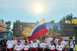 Festival Võ thuật quốc tế Hà Nội – 2026: Phía sau màn trình diễn ô tô chèn qua người của vị võ sư 62 tuổi