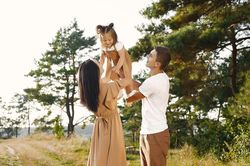 4 điều cha mẹ càng làm sớm, con cái càng hạnh phúc và biết ơn về sau