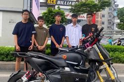 Làm rõ nhóm thanh thiếu niên 'bốc đầu xe' trên phố Trường Chinh