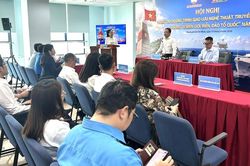 TP Hồ Ch&iacute; Minh giới thiệu chương tr&igrave;nh nghệ thuật 'Hướng về bi&ecirc;n giới, biển, đảo Tổ quốc'