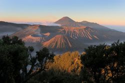 Đóng cửa núi lửa Bromo hút khách Việt gần đây