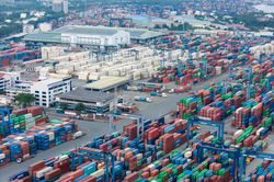 Xuất nhập khẩu 7 th&aacute;ng đ&atilde; vượt 600 tỷ USD