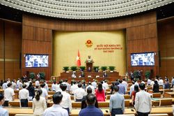 Quốc hội d&agrave;nh ph&uacute;t mặc niệm Chủ tịch Quốc hội L&agrave;o Saysomphone Phomvihane