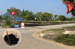 Quốc lộ 3B lại xuất hiện hố sụt 'án ngữ' giữa lòng đường