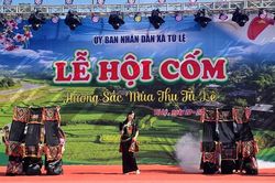 Tôn vinh vẻ đẹp trang phục các dân tộc miền đất cốm Tú Lệ