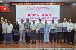 Sơn La tìm hướng phát triển bền vững cho bóng đá nữ