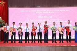 C&ocirc;ng bố quyết định sắp xếp, s&aacute;p nhập, tổ chức lại cơ quan chuy&ecirc;n m&ocirc;n, bổ nhiệm nh&acirc;n sự mới