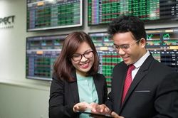 Th&aacute;ng 7: Th&ecirc;m 261 nh&agrave; đầu tư nước ngo&agrave;i được cấp m&atilde; giao dịch chứng kho&aacute;n