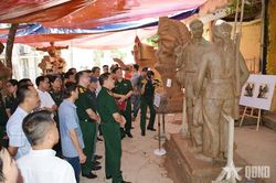 Thượng tướng Trương Thiên Tô chủ trì họp Hội đồng lựa chọn tác phẩm nghệ thuật điêu khắc