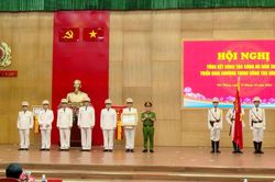 Trên mặt trận không tiếng súng