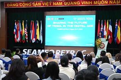 Đưa tiếng Anh thành ngôn ngữ thứ hai phù hợp điều kiện thực tế