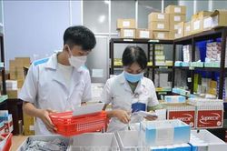Tăng cường đạo đức, tr&igrave;nh độ đội ngũ c&aacute;n bộ quản l&yacute; dược