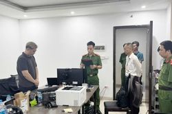 Khởi tố 21 bị can thổi phồng công dụng phẩm Đông y để bán giá cao
