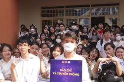 Báo chí mất ngôi đầu điểm chuẩn tại trường ĐH Khoa học Xã hội và Nhân văn TPHCM