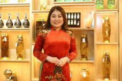 Triệu tập 470 nh&agrave; đầu tư đến phi&ecirc;n t&ograve;a x&eacute;t xử nữ cựu Chủ tịch C&ocirc;ng ty Mỹ Hạnh
