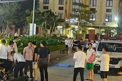 Rơi từ tầng 15 chung cư ở Hải Phòng xuống đất, bé trai 7 tuổi tử vong