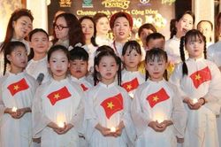 Duyên 8 kể câu chuyện về mẹ bằng âm nhạc và những ký ức trở về