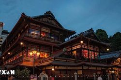 Dogo Onsen Honkan - biểu tượng suối nước nóng hơn 3.000 năm tuổi của Nhật Bản