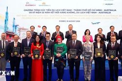 Tổng B&iacute; thư, Chủ tịch nước T&ocirc; L&acirc;m dự kỷ niệm 35 năm kết nối h&agrave;ng kh&ocirc;ng, du lịch giữa Việt Nam v&agrave; Australia