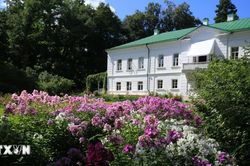 Kh&ocirc;ng gian xanh nơi Đại văn h&agrave;o Lev Tolstoi viết Chiến tranh v&agrave; h&ograve;a b&igrave;nh