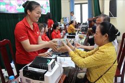 Chuyển từ 'bồi thường tài sản' sang 'tái thiết cuộc sống' cho người dân
