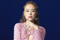 Vẻ đẹp bình dị ở quê nhà Hoàng Thùy Linh qua nhịp sống của người dân bản địa