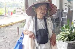 Cụ bà 90 tuổi hàng ngày vẫn rong ruổi mưu sinh