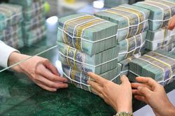 NHNN quay đầu bơm ròng gần 25.000 tỷ tuần qua, lãi suất liên ngân hàng tăng trở lại