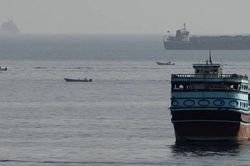 Iran - Oman tiến gần thỏa thuận Hormuz, nhưng còn nhiều rào cản