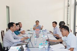 Phó Chủ tịch UBND thành phố Lê Trường Sơn tiếp công dân tại phường Bình Phước