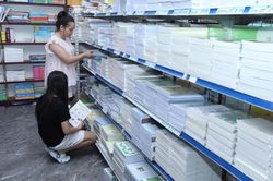 Đủ sách cho năm học mới
