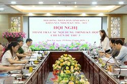 Thẩm tra nội dung lĩnh vực ph&aacute;p chế tr&igrave;nh Kỳ họp chuy&ecirc;n đề thứ 3, HĐND tỉnh Sơn La kho&aacute; XVI