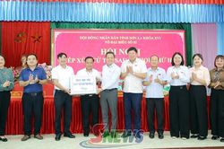 Đồng chí Chủ tịch UBND tỉnh tiếp xúc cử tri xã Xuân Nha