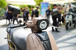 VinFast Kyo ghi điểm với hội chị em: Đẹp để đi chơi, tiện để đi làm mỗi ngày