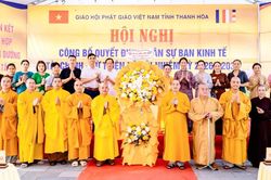 Thanh H&oacute;a: Ban Kinh tế T&agrave;i ch&iacute;nh - Từ thiện x&atilde; hội trao quyết định chuẩn y nh&acirc;n sự đến c&aacute;c th&agrave;nh vi&ecirc;n