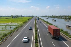 Giao Vĩnh Long l&agrave;m cơ quan c&oacute; thẩm quyền nghi&ecirc;n cứu đầu tư tuyến cao tốc mới d&agrave;i hơn 70km