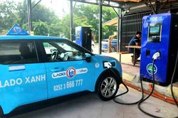 Đề xuất loạt quy chuẩn về trụ sạc, trạm sạc xe điện