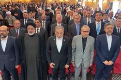 Iran tuyên bố chưa sẵn sàng đàm phán trực tiếp với Mỹ