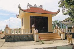 Miếu ông Bần Quỳ và vị Quốc Tử Nghĩa Thần Mai Công Hương