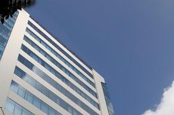 Agribank báo lãi bán niên vượt 18.800 tỷ đồng, bộ đệm dự phòng duy trì mức cao