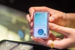 Gi&aacute; bạc ng&agrave;y 10/8: Bạc thế giới v&agrave; trong nước đảo chiều giảm nhẹ