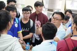 Bức tranh điểm chuẩn đại học Y Dược: Xu hướng tăng chiếm ưu thế, cao nhất tăng gần 4 điểm
