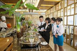 Phí phục vụ không tính đóng BHXH: Doanh nghiệp cần hiểu đúng để thực hiện
