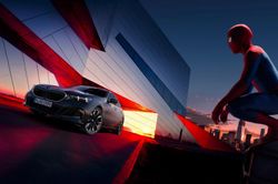 BMW nhận chỉ trích vì đưa hoạt ảnh Người Nhện lên màn hình ô tô
