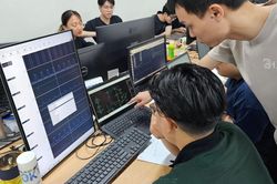 Điểm chuẩn ngành Điện tử Viễn thông 2026 cao nhất 28,57 điểm