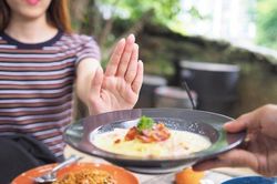 Điều gì xảy ra với cơ thể nếu thường xuyên bỏ bữa sáng?