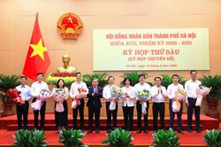 Hà Nội miễn nhiệm Ủy viên UBND thành phố với 10 giám đốc sở